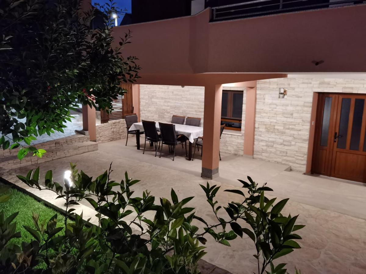 Apartman Bura Posedarje Exterior foto