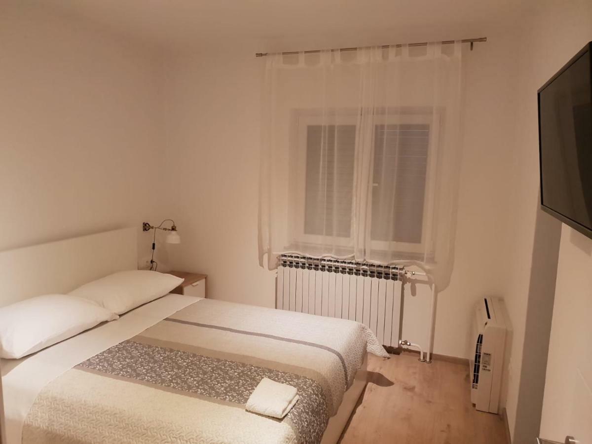 Apartman Bura Posedarje Exterior foto